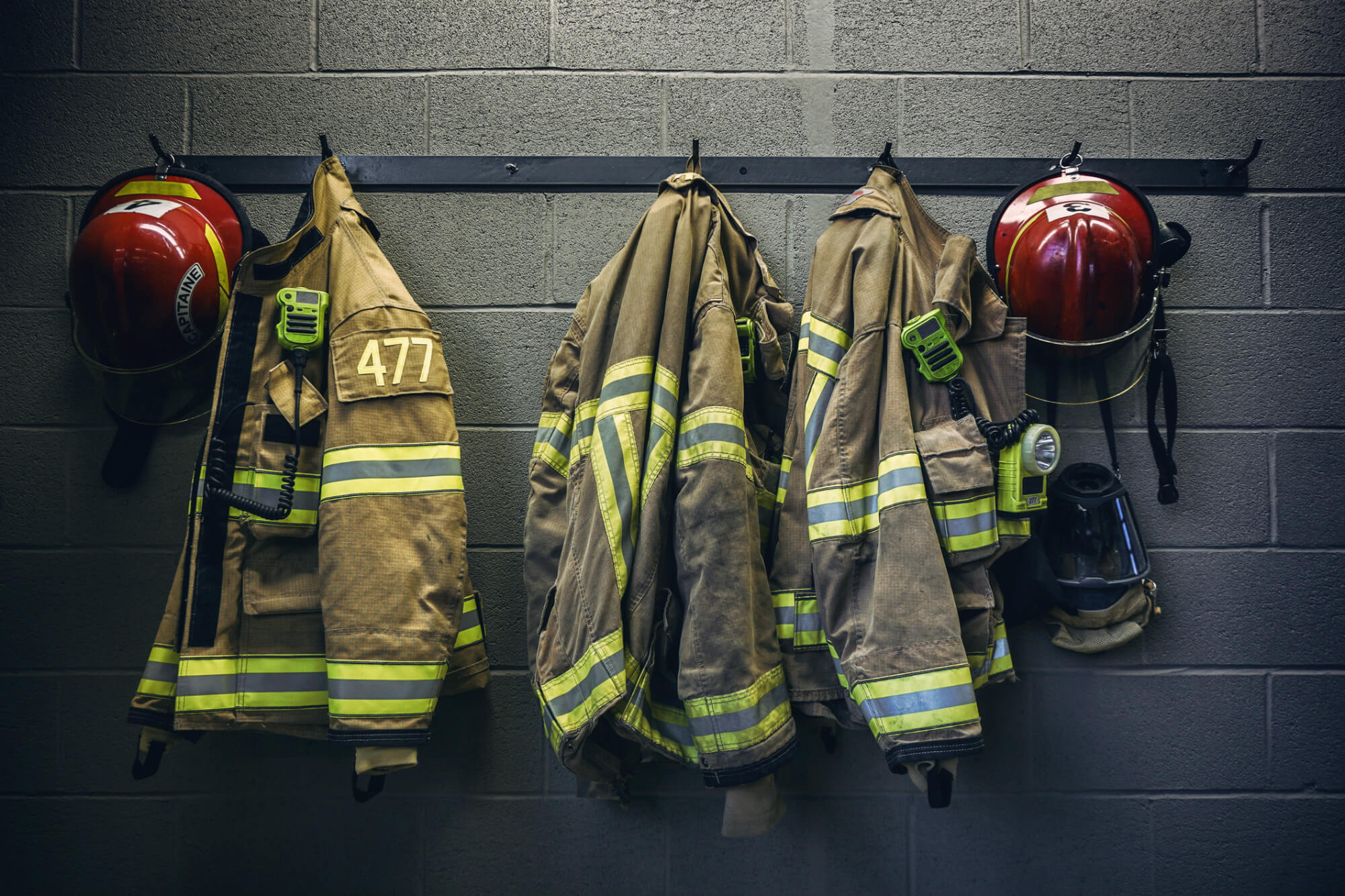 шкаф для боевой одежды пожарного и снаряжения